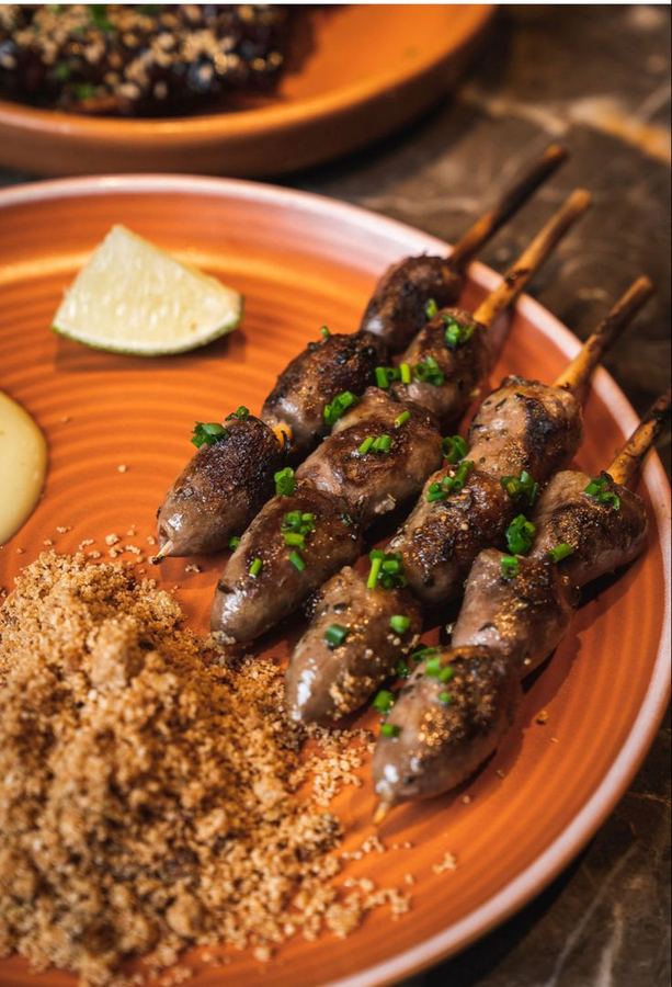 Espetinho de coração de frango